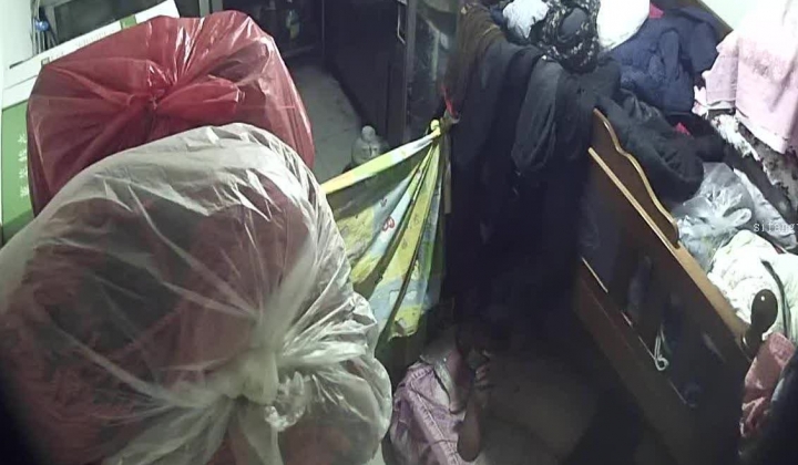 家庭摄像头入侵真实偸拍两口子日常啪啪啪合集 无论何时何地只要有机会都是战场 最佩服在店里打地铺曰