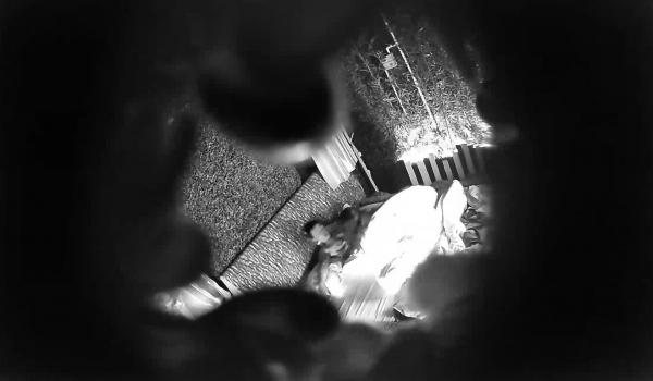 完美视角全景欣赏数对男女激情啪啪啪面容姣好小姐姐被帅气男友猛烈撞击亮点是一对拼刺刀的涨见识了