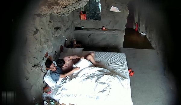 Hotel偷拍系列 稀缺猴台 10月上贴 重磅精彩合集 ，年轻小妹，乳晕很小，身材一级棒