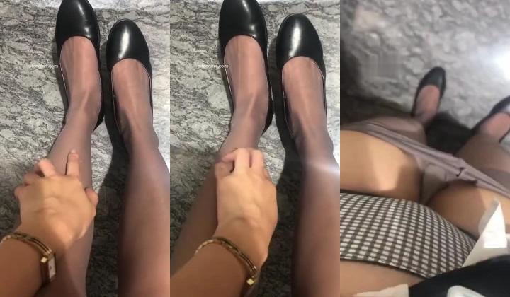 【真实空姐 ️稀缺航空】极品制服『空姐』反差婊私拍集 佳妮空姐多名女神接机啪啪 穿空姐制服做爱