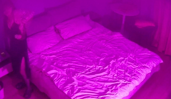公寓酒店 经典炮房中 妓女小姐又侍候了一位失足小哥 69口交 黑丝后入 让小哥身心俱爽