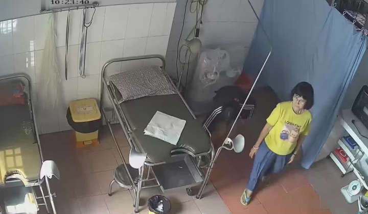 稀缺资源 孕妇产检史上最佳角度 掰开M字腿医生扣穴 大饱眼福