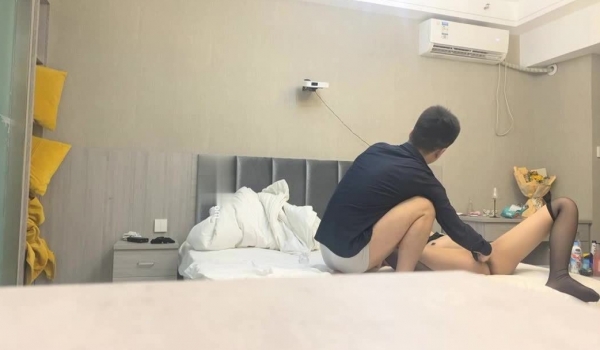 偷拍新人学妹 ️【反差同学】任由男主调教~脱衣~扣逼~跳蛋~美呆了~爽死了 ️超刺激精彩！