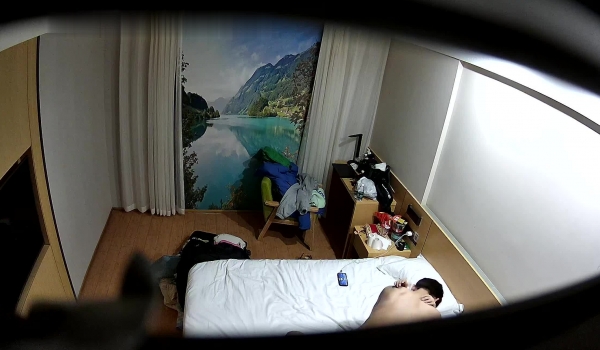 真实记录几对大学生情侣开房后的隐私生活甜言蜜语过后的激情肉体碰撞年轻人真会玩