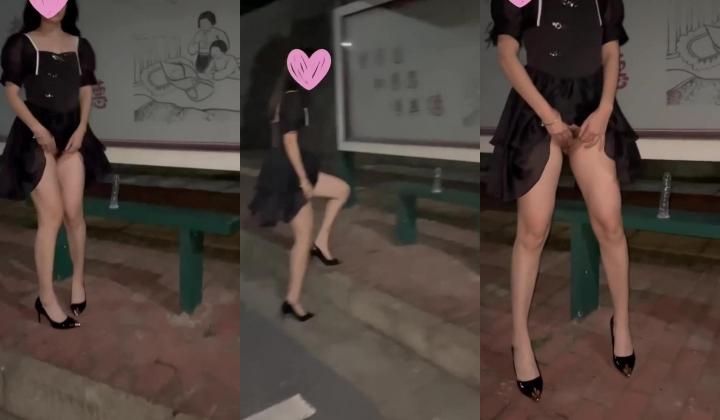推特顶级露出艺术家极品身材反差嫩妹【奶味泡芙】私拍，各种户外露出电梯口做爱偶遇邻居
