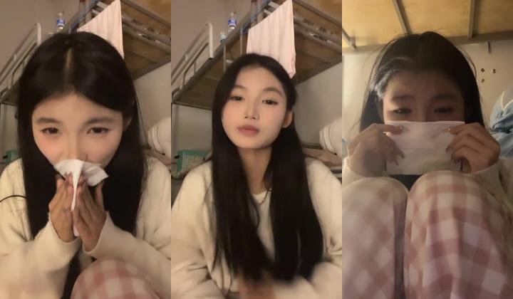 正宗校花学妹，【十四诗】，宿舍今天空无一人，躲在下铺蚊帐里，掏出玩具插屄，极品反差眼镜妹，乖乖女也疯狂