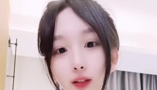 颜值高身材好，全程露脸极品卡哇伊大奶宝贝高能大秀，大黑牛自慰逼逼浪叫呻吟高潮不断淫水多多洗澡诱惑