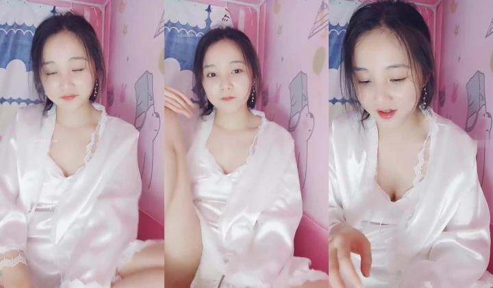 处女！清纯女神~宿舍大秀~【白蔚】超级清纯~蛋都撸炸了~