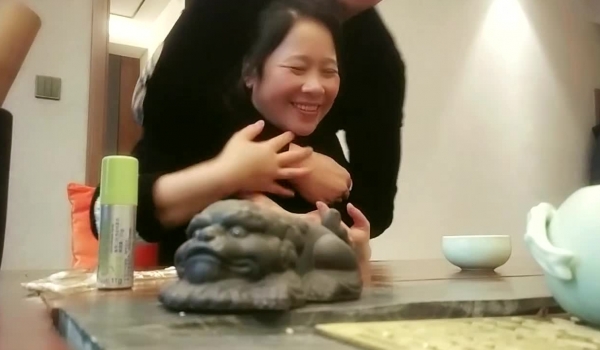 泡良最佳教程，【良家故事】，大神纵横花丛中，大姨们真会玩儿，自卑的姐姐不敢出轨，一通忽悠成功拿下