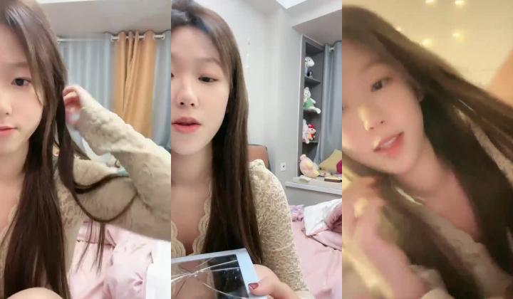 G奶校花~20小时~【小初恋】，清纯指数极高，年龄看着不大这对大奶子真是惊人