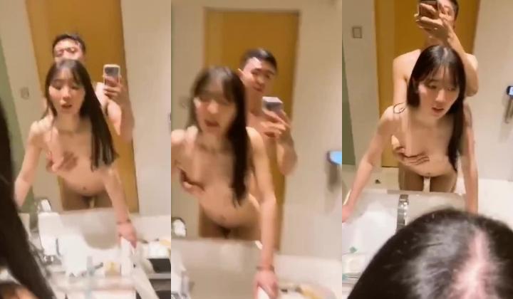 【极品淫妻女友】淫荡女友嫩妹电报群流出 啪啪+3P+群P+性爱调教+舔脚+各种淫荡玩法 性爱篇