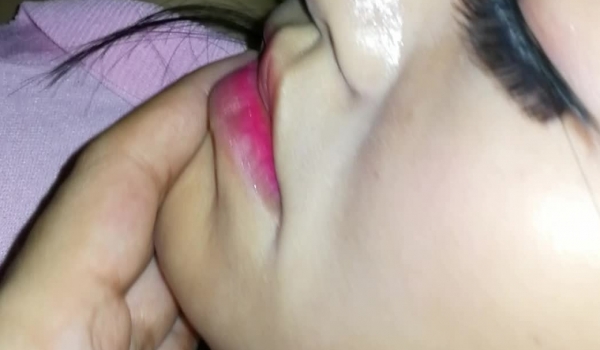 【重磅推荐】收藏记录猥琐男玩弄十位高颜值美女，各种摆弄玩逼啪啪应有尽有