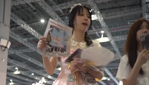 【YZWCD】YM120一箭双雕服装店店员！两位小姐姐都是白内！