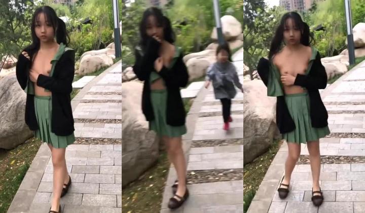 【精品自拍】逆天萝莉酸果儿，竟然在公共场合光着屁股到处跑