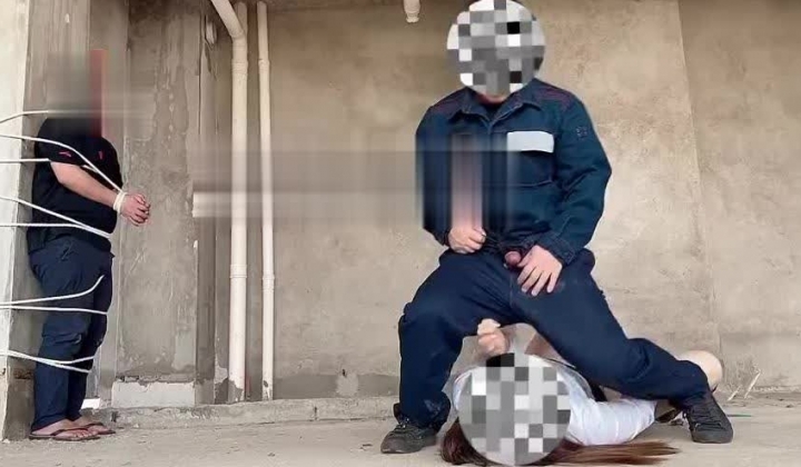 极品蛮腰肥臀反差骚母狗婷gxmm各种人前露出户外啪啪3P群P公园打炮吓坏保洁大叔