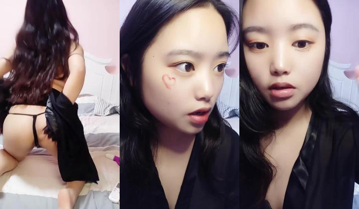 高颜值气质美女主播收费直播大秀 颜值高身材好 激情自慰