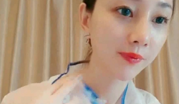 高颜值气质美女御姐主播收费直播秀 肤色也很白皙 小穴漂亮