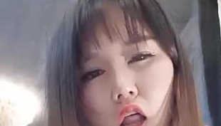 手机直播丰满骚气美女主播性感情趣装骚舞诱惑边跳边脱自慰扣逼出水大秀