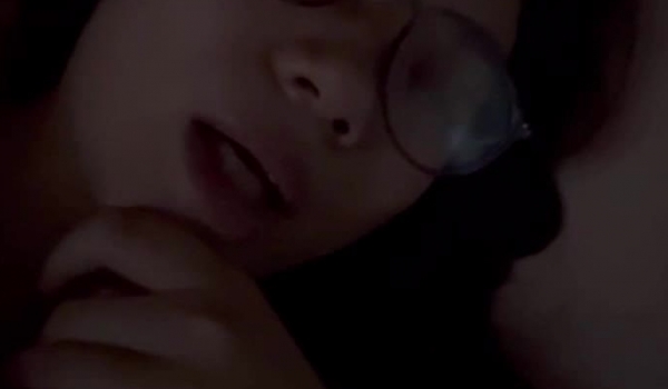 【迷玩】首发未流出多次迷玩翻眼摆弄可爱妹子