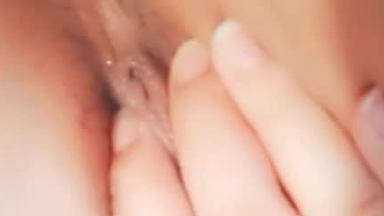 宝盒OP大吊奶小骚货露脸90分钟直播大黄瓜假屌轮番搞多水逼 黄瓜捅完再舔一舔太骚了哥哥用你大鸡巴