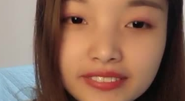 新人漂亮美女主播收费直播大秀 身材也不错 舔奶插穴自慰