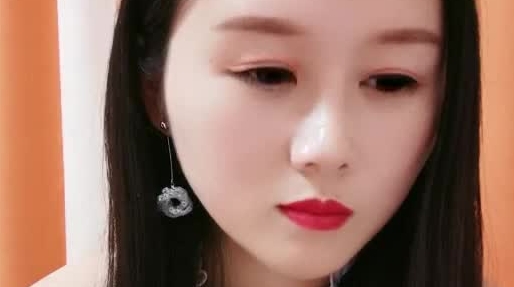 高颜值气质美少妇情趣装自慰 性感白色网袜跳蛋震动逼逼近距离特写