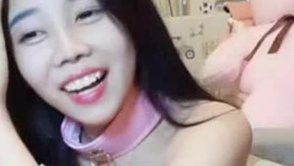 漂亮亲姐妹光着身子收费大秀 姐姐奶子好大乳晕也好大 洗澡自慰掰穴很诱人