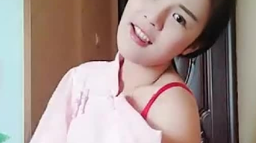 有点像伊能静的美女主播约网友车震前戏太长小哥秒射直播间吵翻天大码不值
