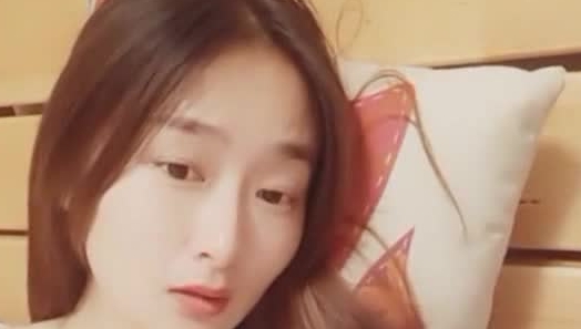 星星丫头 新人高颜值的恩爱小夫妻 全裸 口交添B 操B大秀 身材很棒