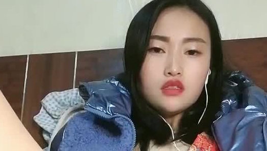 颜值不错90后小少妇直播 粉嫩木耳插穴自慰