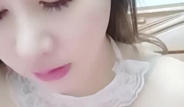 某APP直播平台极品巨乳女神主播全程露脸喜欢和狼粉唠嗑小穴粉嫩菊花最诱人全程国语对白