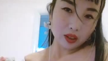 很是风骚少妇好痒啊干我0123一多自慰大秀 身材丰满 自慰插穴很是淫荡