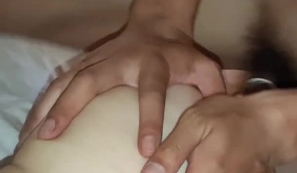 成都青羊区寂寞人妻酒后群P不雅视频流出 酒醒后主动求操 小逼都肏肿了