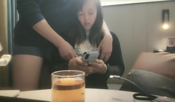 【良家故事】把寂寞许久的姐姐，撩到酒店爆操，这骚货满足了