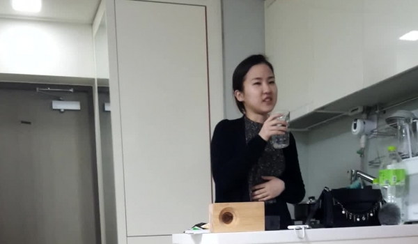 金先生约啪92年医药大学极品研究生 紧致敏感蜜穴 插入异常艰难 娇羞蠕动酮体滚烫触感