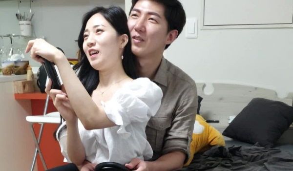 【极品高端泄密】火爆全网嫖妓达人金先生最新约炮战绩 约战极品颜值外围女神 玩会游戏就开操 高清1080P原版无水印