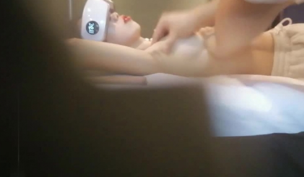 最淫养生之道-私密保健会所【女子养生SPA】技师超神服务全身推油按摩保健 舒爽啪啪 专注玩操美少