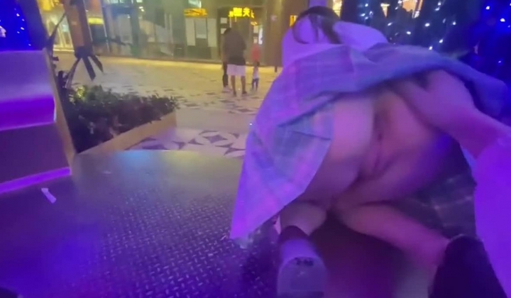顶级调教大神【X020X宝爷】女人是不是都这样！上一秒好好的 见到J8整个人变了！速战速决衣服裤