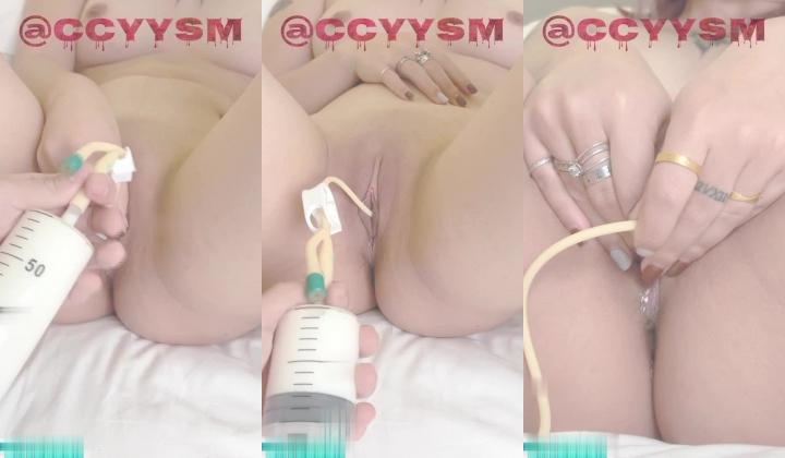 玩女天花板，花式硬核调教大神【CCYYSM】推特福利，特写玩子宫针刺拳交啪啪，很黄很暴力
