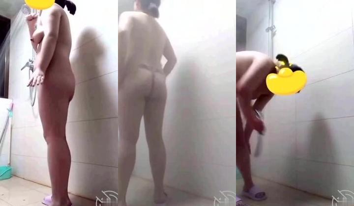 【最新封神 ️极品乱伦】和漂亮嫂子的乱伦史 ️操醒了喝醉酒的漂亮嫂子 卫生间和嫂子后入啪啪激情做