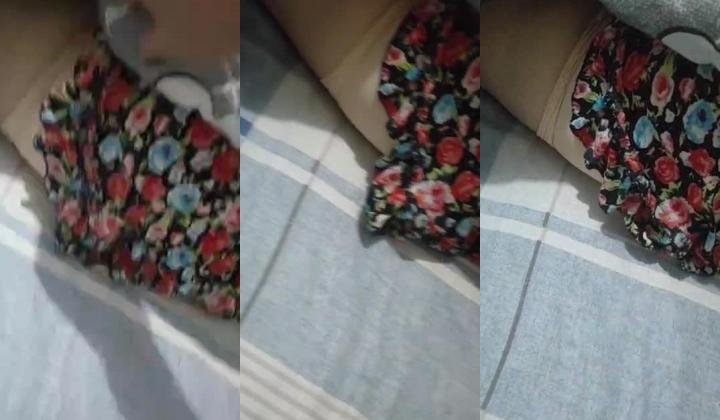 海角【和妈妈在出租房的故事】合集，就要在老爸搞过老妈的床上搞她，不过已经被封号了，且看且珍惜