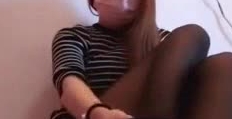梦中情人，超美超骚网红【北北学姐呀】强势回归，剧情乱伦，道具紫薇粉穴直流爱液，满满撸点，对话淫荡