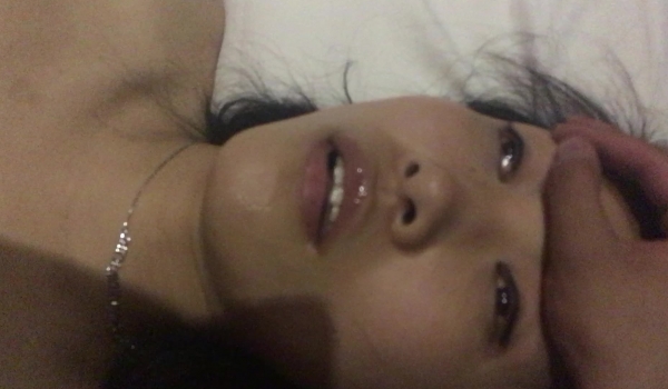 【重磅推荐】收藏记录猥琐男玩弄十位高颜值美女，各种摆弄玩逼啪啪应有尽有