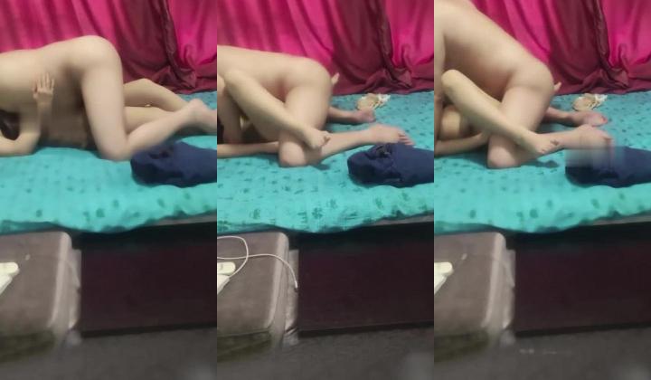 超强乱伦 勾引私底下藏性玩具的反差婊嫂子，瑜伽极品内射了，附聊天记录和生活照，2个月内容7文件夹