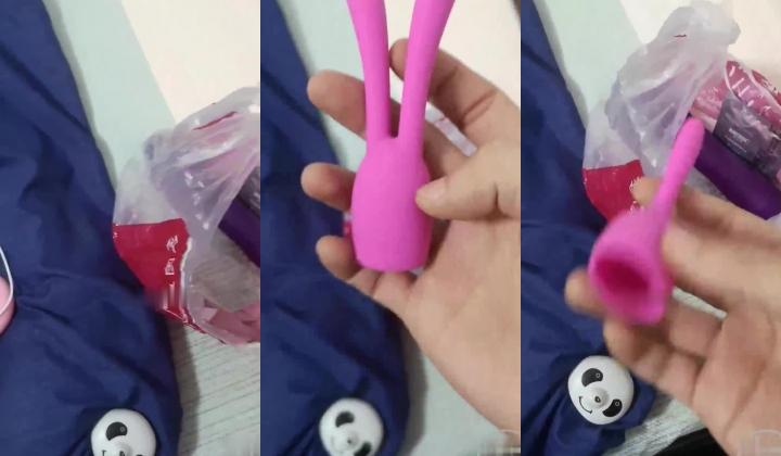 某乱伦社区新人投稿销量20多个W的作品 ️全网最真实乱伦妈妈，超给力处男小哥第一次都给了妈妈