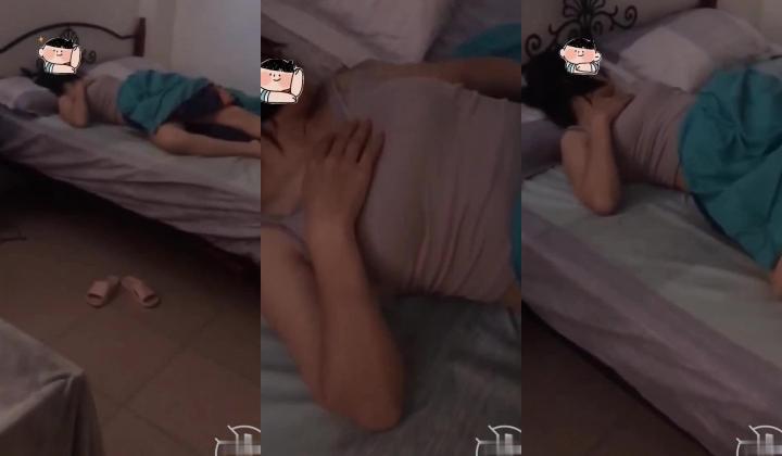 某乱伦社区新人投稿销量20多个W的作品 ️全网最真实乱伦妈妈，超给力处男小哥第一次都给了妈妈