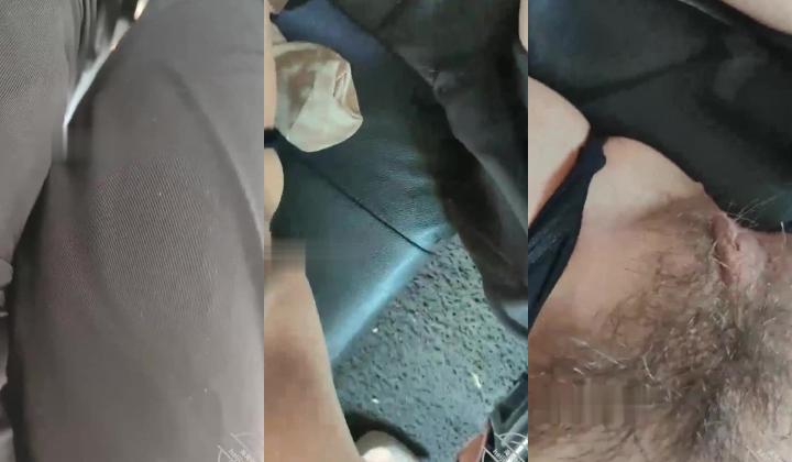 《母子乱伦》爸爸出差了 儿子带着风韵犹存的小妈玩车震操她的大骚B