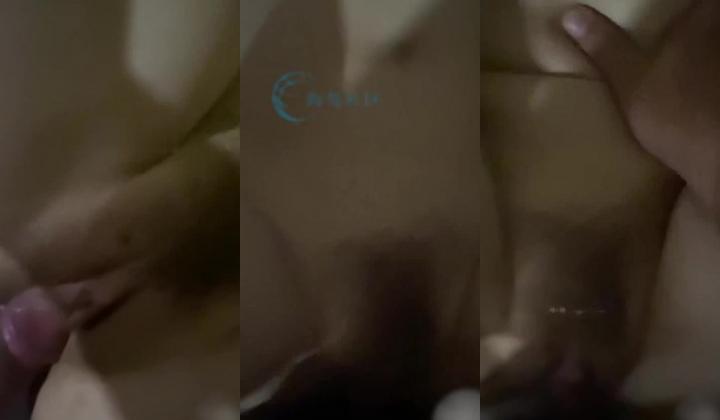 最新父女乱伦大神进去女儿被窝，上了自己从小带大的04年女儿，3个月内容7个文件夹整理好
