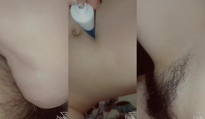 【最强 ️母子乱伦】南方母子 老爸的神助攻和妈妈视频聊骚 水流成河饥渴难耐 让我如愿以偿的插进了