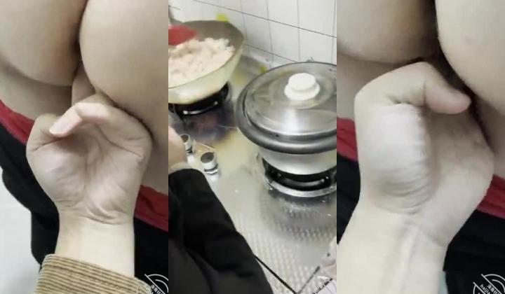 《最新收费 超强乱伦 首发》罕露脸大佬一步一步操到大屁股风骚的单亲妈妈口爆吞精刺激肛交肏出屎